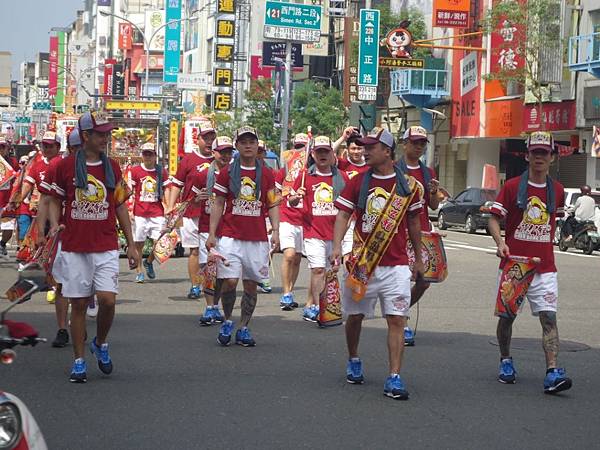 乙未年屏東南州陳公館 保安廣澤尊王往台南南勢街西羅殿謁祖晉香大典