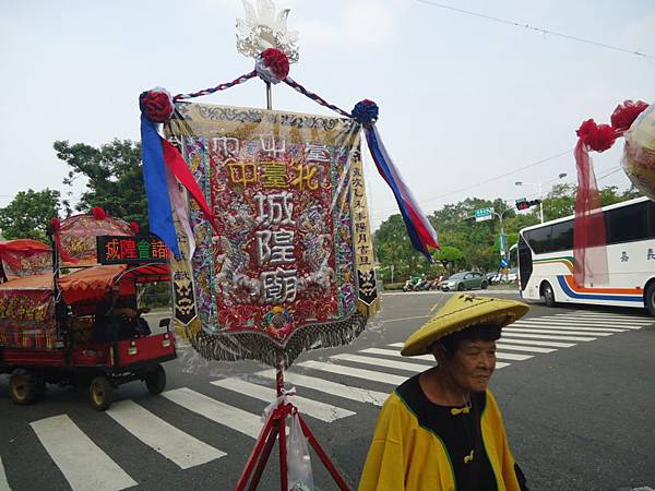 乙未年嘉邑城隍廟建廟300週年暨全國 兩岸城隍會諸羅 神佑萬民保安康 祈安遶境大典