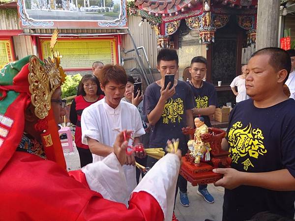 丙申年高雄鳳邑慈鳳宮 沙淘太子往台南頂太子沙淘宮開光啟靈