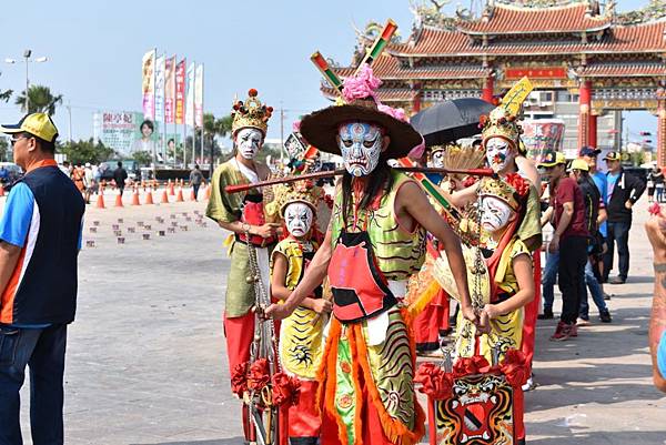 丁酉年嘉邑民雄振龍堂吳府千歲往麻豆代天府 南鯤鯓代天府謁祖進香