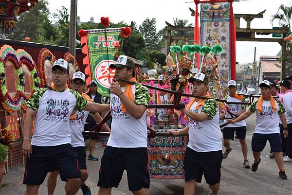 丁酉年全臺柒王聯誼會往嘉邑代天府鵬思宮謁祖會香