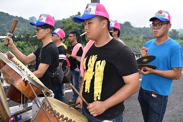 丁酉年嘉義竹崎沙坑 林家 降龍尊者 往觸口龍隱寺謁祖進香三年圓科