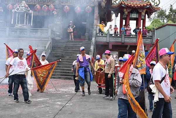 丁酉年嘉義竹崎沙坑 林家 降龍尊者 往觸口龍隱寺謁祖進香三年圓科