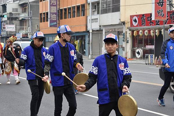 丁酉年高雄蚵仔寮延陵吳公館萬教帝君往台西崙豐萬安宮謁祖溯源三載圓香