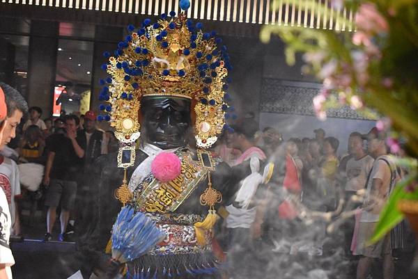 己亥年嘉邑代天巡府福安館 吳府千歲 中壇元帥 往南鯤鯓代天府 新營太子宮謁祖進香恭請鯤鯓王入諸羅城繞境