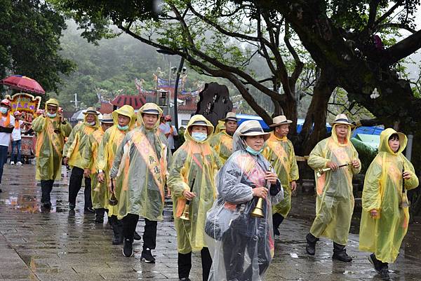 庚子年東山聖炎會 往 西螺福興宮 半天岩紫雲寺 東山碧軒寺 謁祖三載圓香