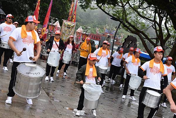 庚子年東山聖炎會 往 西螺福興宮 半天岩紫雲寺 東山碧軒寺 謁祖三載圓香