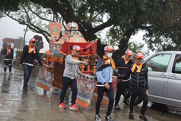 庚子年東山聖炎會 往 西螺福興宮 半天岩紫雲寺 東山碧軒寺 謁祖三載圓香