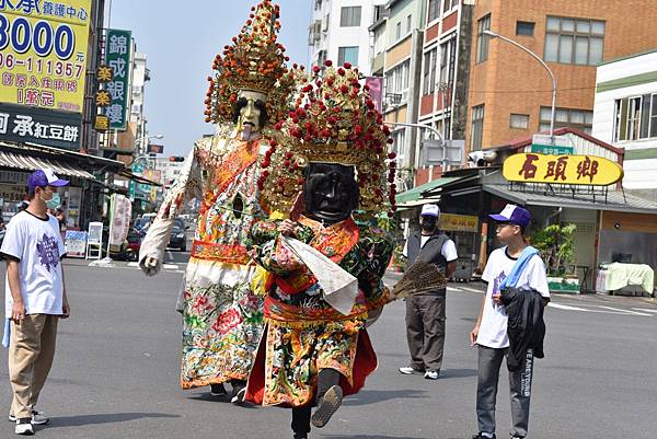 辛丑年高雄市 余家 觀音佛祖 范府千歲 中壇元帥往南廠保安宮謁祖進香三載圓科