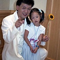 李戊山 (1995年10月3日李茂山和女兒).jpg