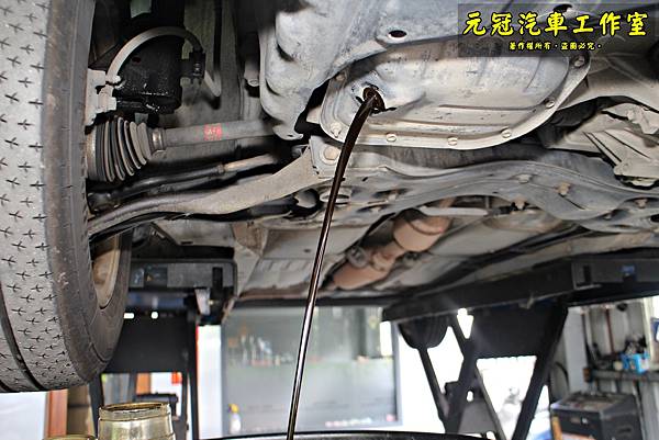 2007 TOYOTA VIOS:電瓶指示燈亮(發電機)、定