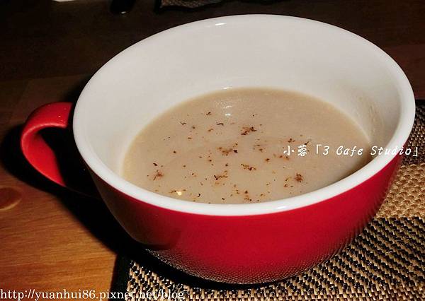 『3 Cafe Studio』異國料理西班牙海鮮烤飯、辣番茄雞肉義大利麵 ~-義式