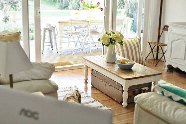 Beach-Cottage-Family-Room--67...