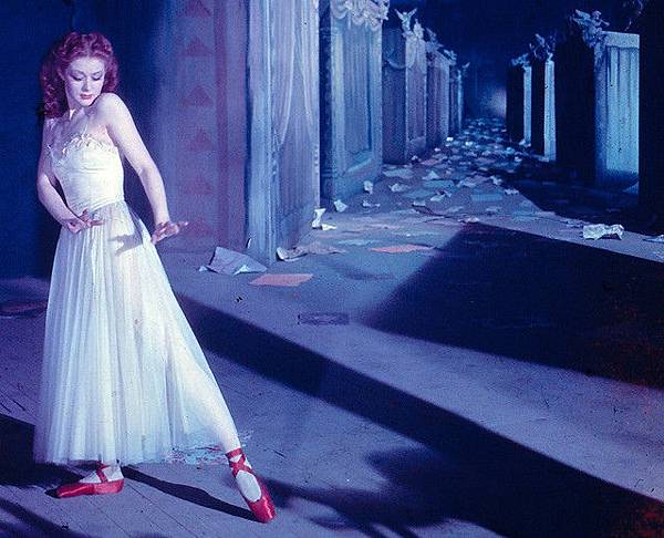 moira-shearer-in-the-red-shoe...