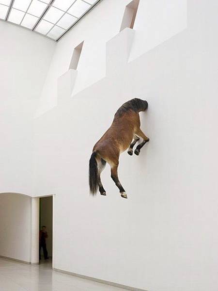 maurizio-cattelan-1