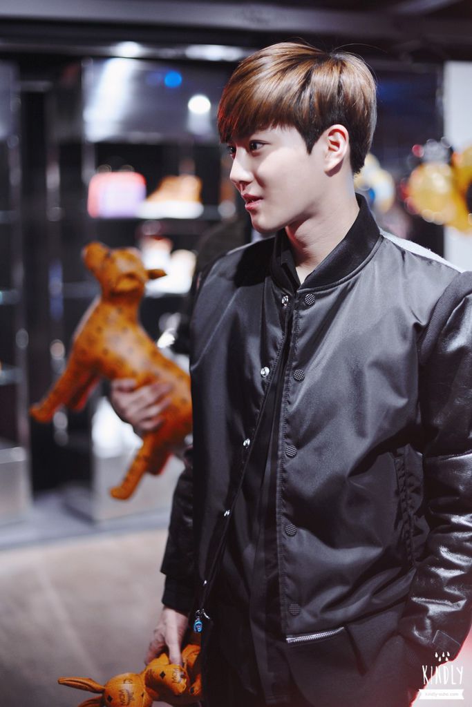 141024 MCM x VOGUE Fashion Night Out 수호1