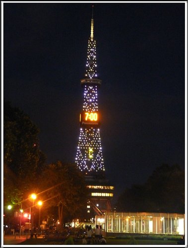 2011北海道之旅~大通公園。電視塔。狸小路13