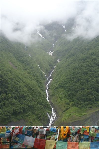 冰川小溪