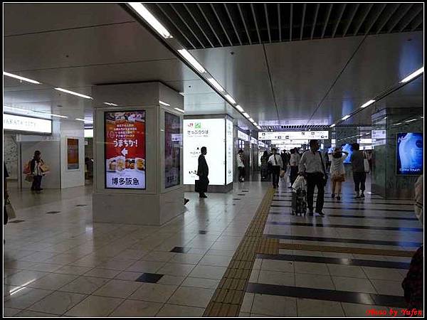 南九州Day5-6博多Hakata JR車站自由逛街購物005.jpg