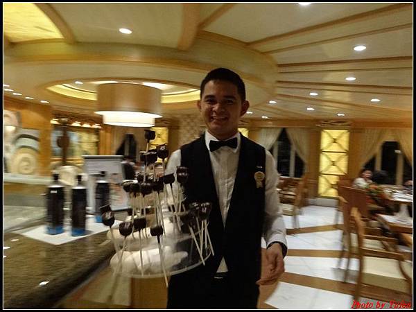 藍寶石公主郵輪day2雞尾酒晚會0044.jpg