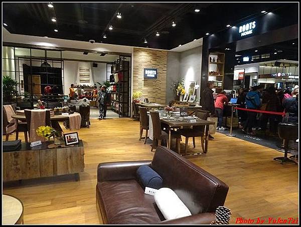 華泰名品城GLORIA OUTLETS021.jpg