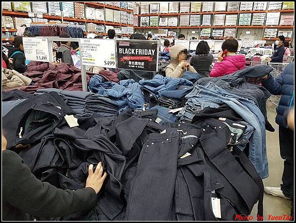 Costco Black Friday031.jpg