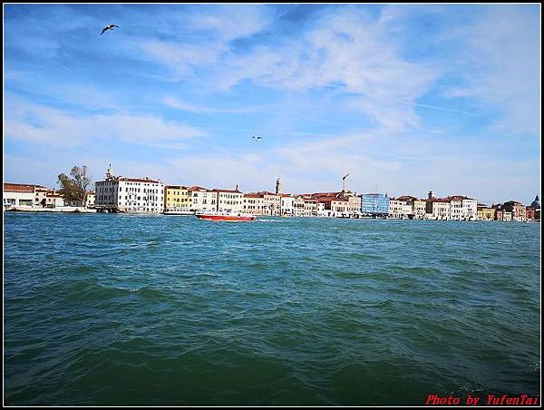 義大利day3-2 高速列車銀箭號+船000066.jpg