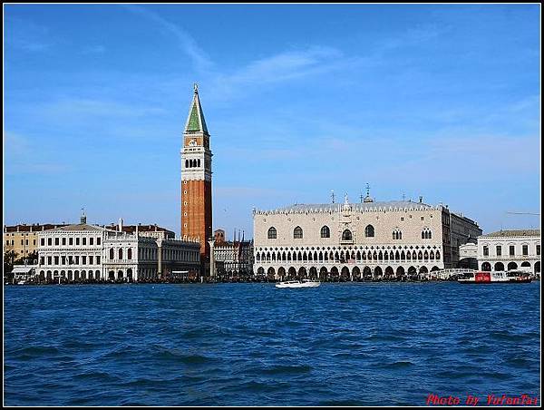 義大利day3-2 高速列車銀箭號+船000092.jpg