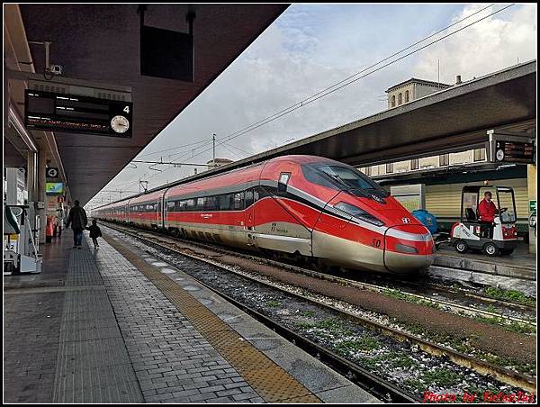 義大利day4-4 午餐自理+法拉利高速列車(ITALO)000095.jpg