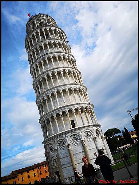 義大利day5-2 比薩斜塔000080.jpg