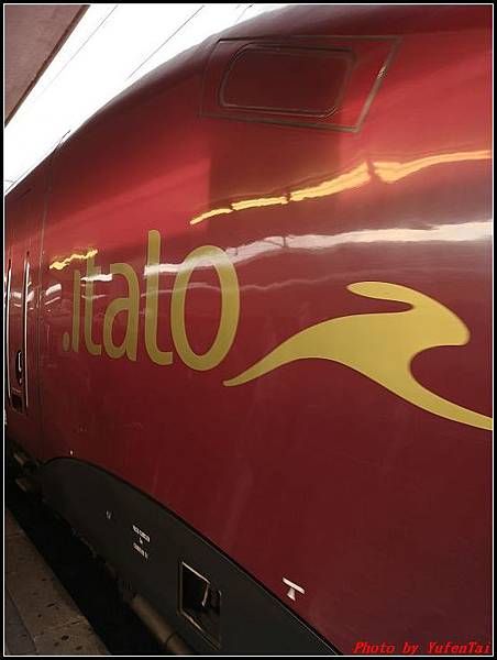 義大利day6-5 法拉利高速列車拿坡里000012.jpg