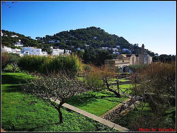 義大利day7-3 空中纜車(Chair lift)鳥瞰卡布里島000051.jpg