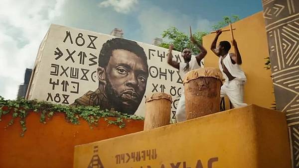 《黑豹2》評價開高，片尾彩蛋催人淚！