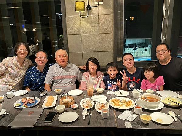 Tommy and Richard in Taiwan/ F