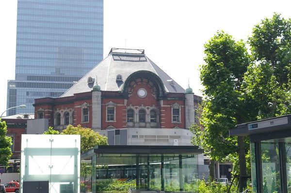 遠處看東京車站