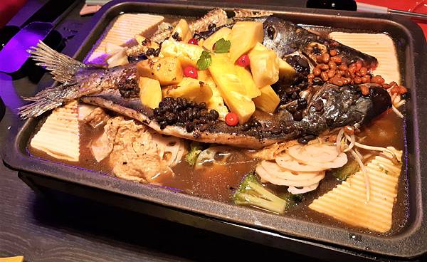 【87(霸氣)重慶烤魚火鍋餐廳】新北市新店區美食