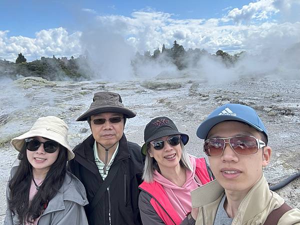 《紐西蘭南北島》4北島/奧克蘭天空塔、愛哥頓牧場、毛利文化村