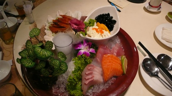 第二道菜：日式大拼盤