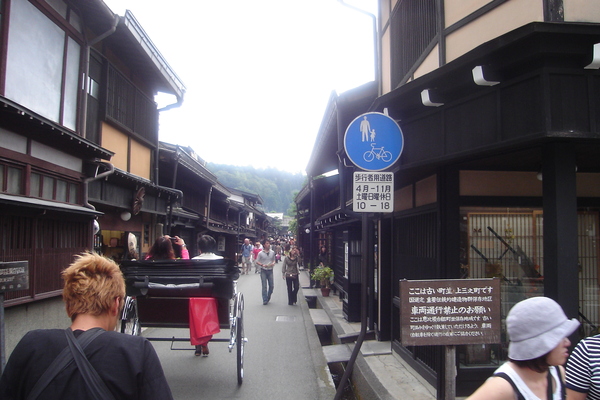 飛驒高山人力車與古街