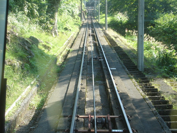 黑布立山纜車