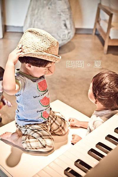 558695_522185441131331_2016131505_n