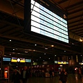 多拍幾張中央車站, 第一晚往瑞士的睡火車就在這搭