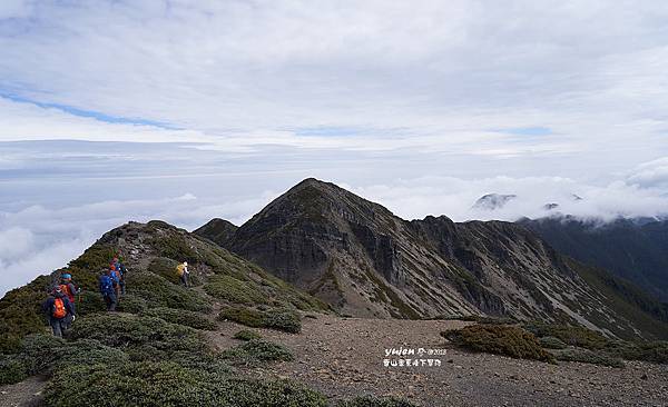 153雪山主東下翠池.jpg