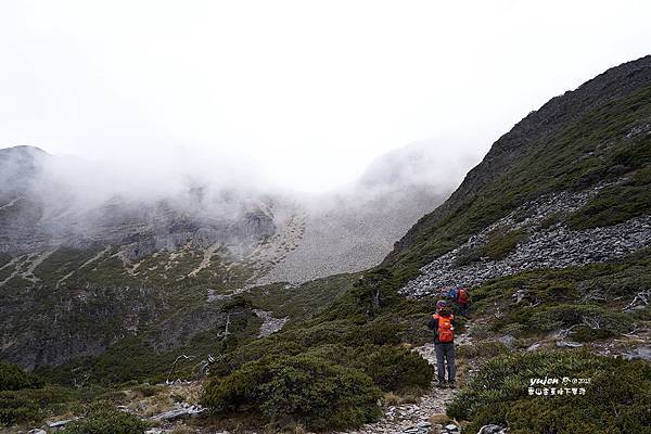 218雪山主東下翠池.jpg