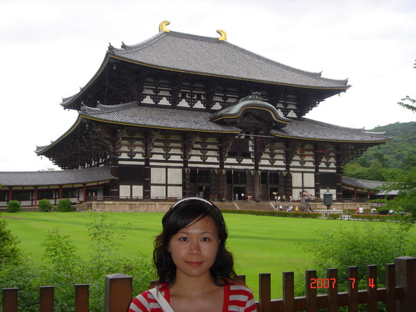 東大寺(有沒有覺得屋頂上那兩支很像鹿角)