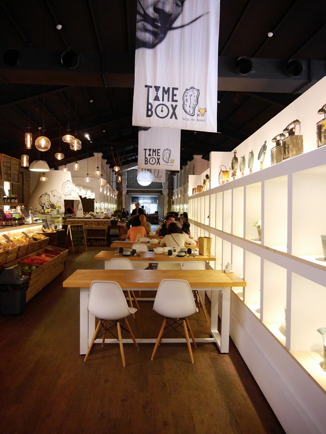 │食。宜蘭頭城│食光寶盒蔬食主題館TIME BOX。港式飲茶＋無菜單料理。還有溜小孩砂池哦！