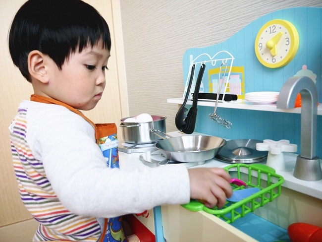 愛兒館ilovekids 型男小煮廚。男孩也能擁有「夢幻鄉村廚房」! 愛兒館ilovekids 型男小煮廚。男孩也能擁有「夢幻鄉村廚房」!