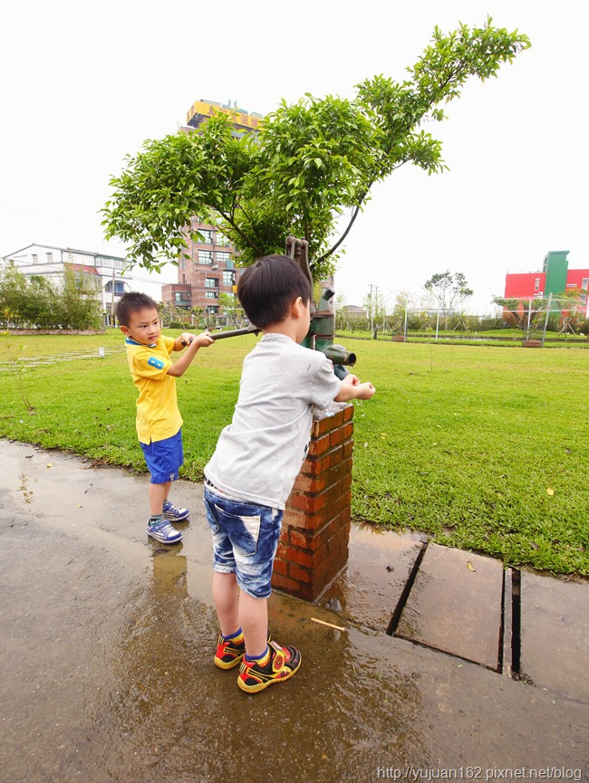 │宜蘭景點│鴨寮故事館。養鴨人家撿鴨蛋、pizza DIY、自製鹹鴨蛋