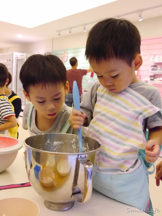 │台北。大安區│新開幕「焙客樂園Baker Land」親子烘焙教室。DIY蛋糕、甜點、餅乾、馬卡龍