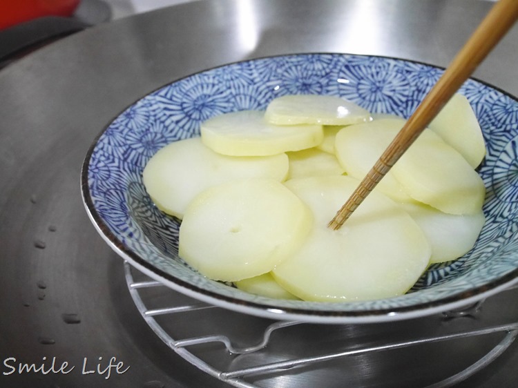 ▌副食品▌10M以上小港仔寶寶「珍珠肉丸子」食譜 ▌副食品▌10M以上小港仔寶寶「珍珠肉丸子」食譜